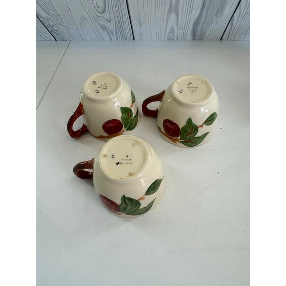 Vintage FRANCISCAN APPLE  Demi Cups and Saucers Lot Of 6 Vintage - Picture 6 of 12